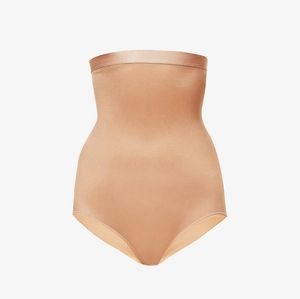 NWOT SKIMS BARELY THERE HIGH WAISTED BRIEF IN CLAY